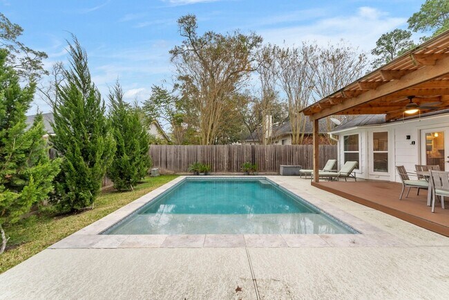 Building Photo - 25003 Burgh Castle Dr