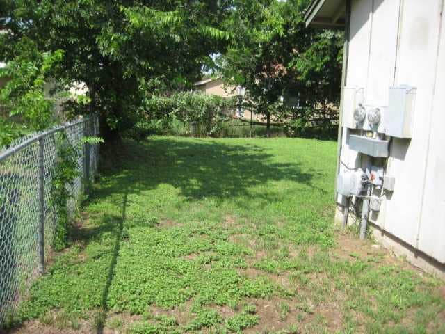 Building Photo - 12407 Tree Line Dr