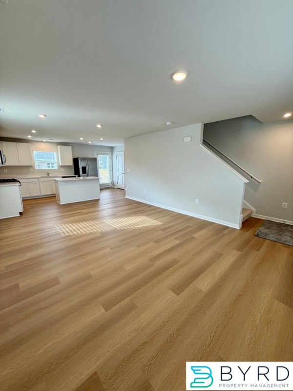 Building Photo - 316 Wilson Crk Dr