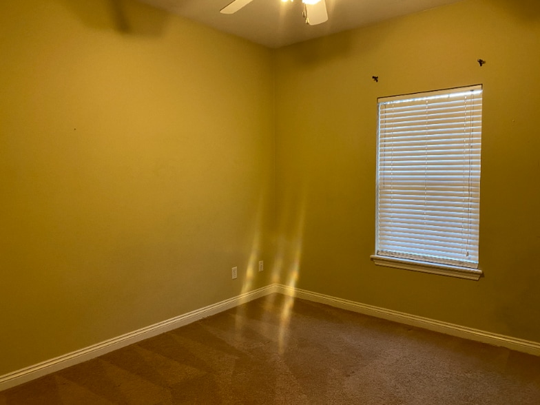 Building Photo - 6707 Lawson Cir