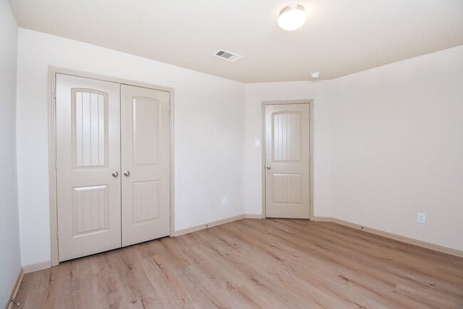 Building Photo - 2106 Harmon Crest Ct