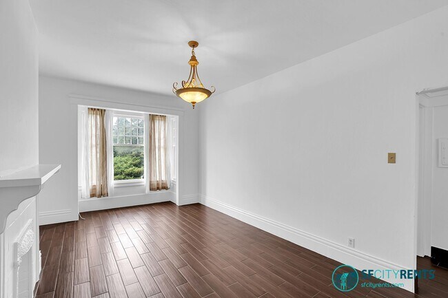 Building Photo - Haight/Ashbury: Top Floor w/ Garage Parkin...