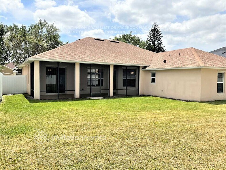 Building Photo - 1444 Sumter Ln