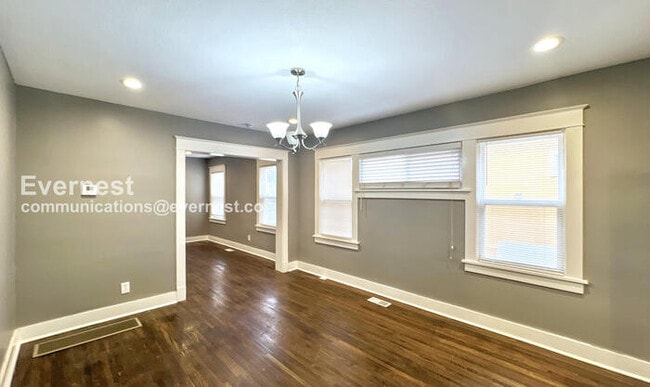 Building Photo - 3421 Indiana Ave