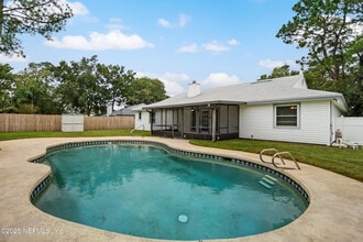 Building Photo - 10855 Mandarin Station Dr W