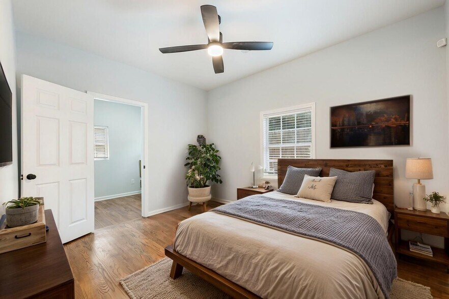 Building Photo - 1260 Hartford Ave SW