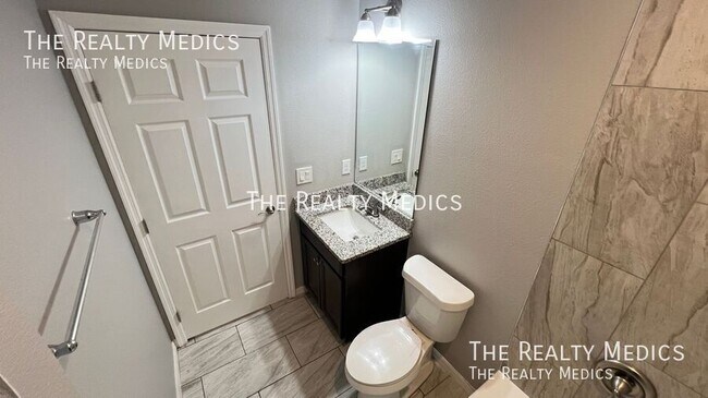 Building Photo - 1161 Yager Rd SE