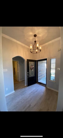 Building Photo - 201 High Meadow Ct