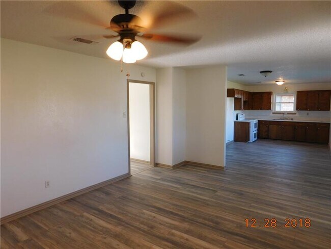 Building Photo - 1010 Jackie Jo Ln