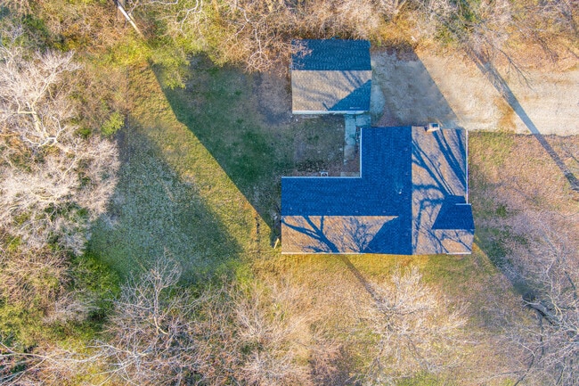 Building Photo - 1392 W 52nd Pl