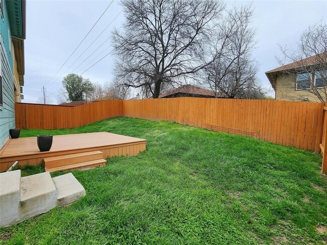 Building Photo - 5921 Red Bud Ridge Ln