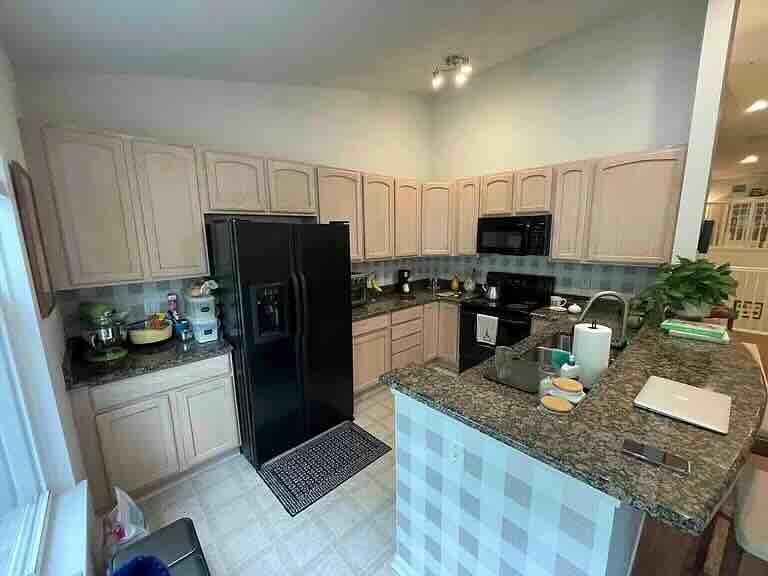 Kitchen - 3145 Asher Rd