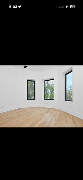 Building Photo - 7125 S Drexel Ave