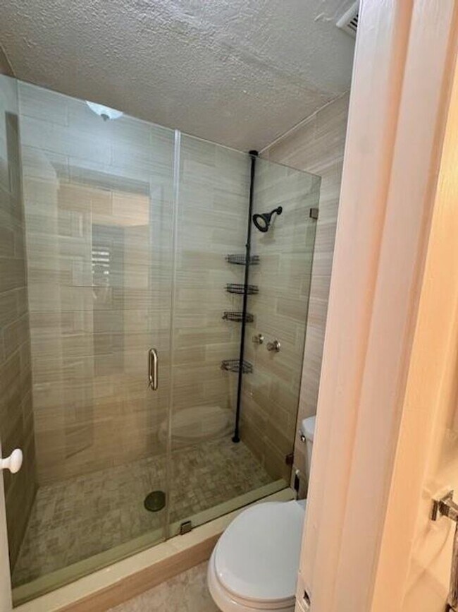 Building Photo - 11202 SW 132nd Ct W