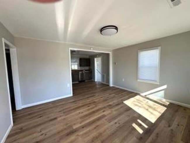 Building Photo - Beautifully remodeled 2 bedroom home