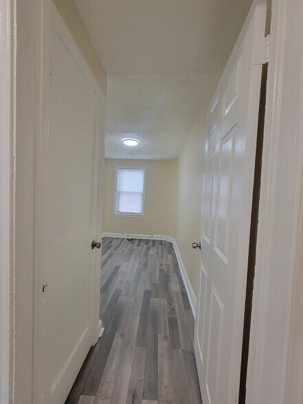 Building Photo - 3226 Westmont Ave