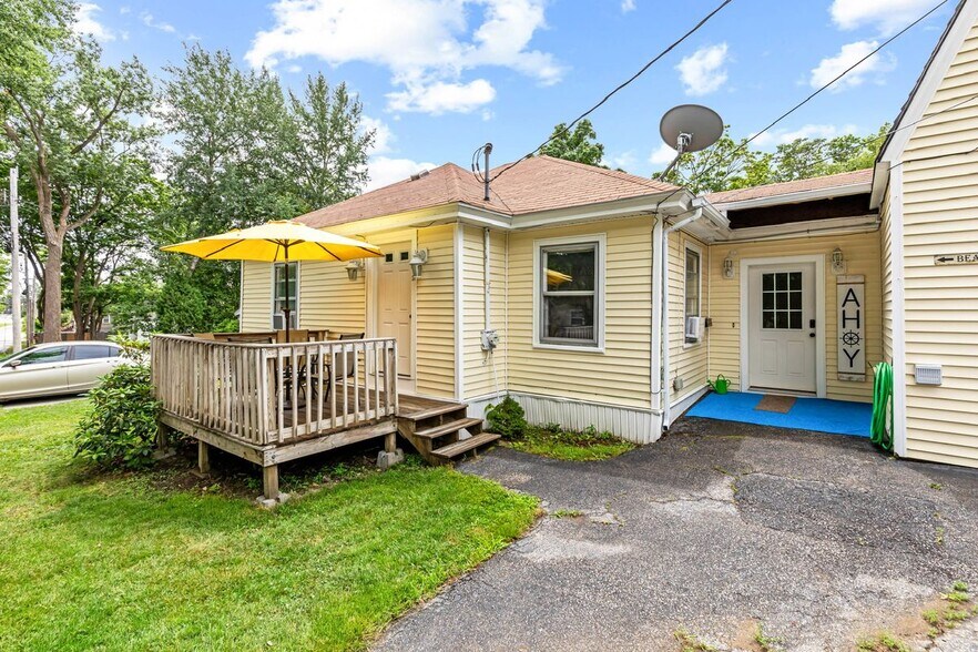 Building Photo - 31 Foote St