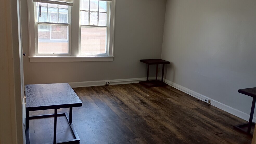 Living room - 3683 W 136th St