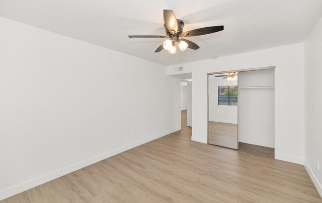 Building Photo - FANTASTIC 1 BEDROOM FOR LEASE