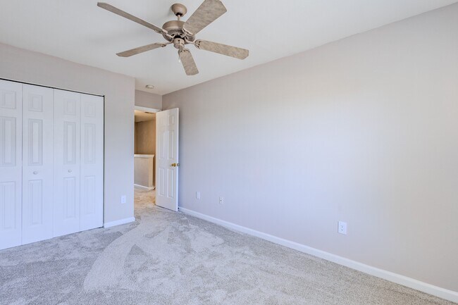 Building Photo - Walkerton Home