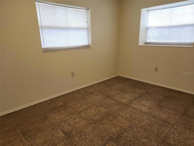 Building Photo - 3914 Gatewood Dr