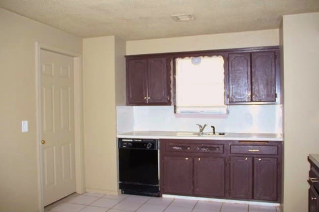 Building Photo - 4008 SE 47th St