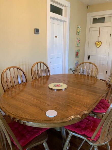 Building Photo - 819 Hackberry St