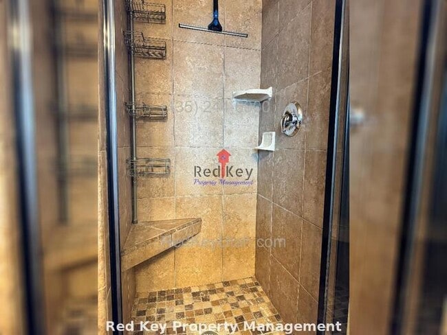 Building Photo - 770 N Single Family Home