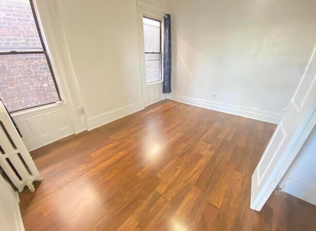 Building Photo - 131 64th St