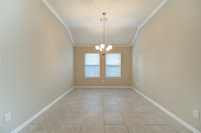 Building Photo - 6519 Point Hollow Ln