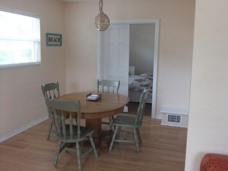 Building Photo - 257 Boylston Ave