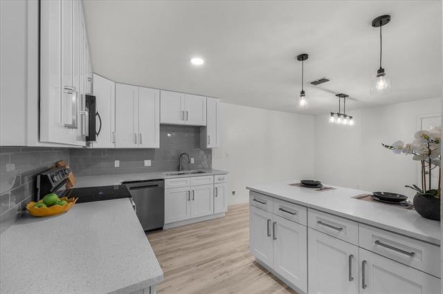 Building Photo - 8835 Township Ct