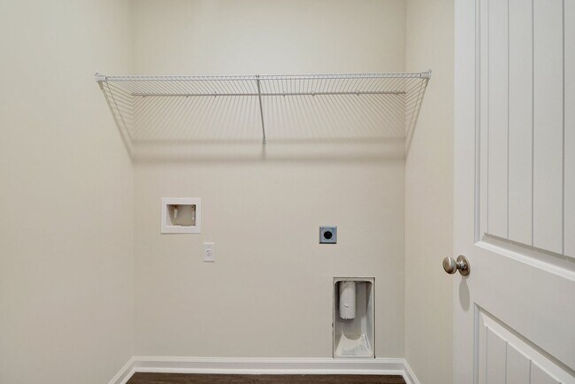 Building Photo - 153 Braxton Blvd