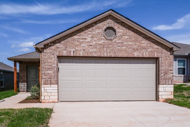 Building Photo - 10052 Blackjack Rd