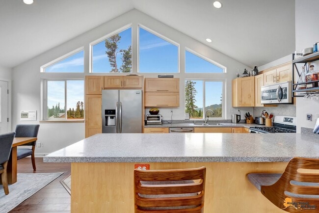 Building Photo - 8121 Marino Dr