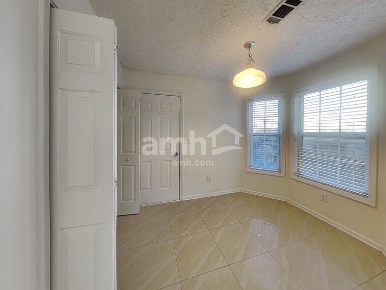 Building Photo - 951 Garden Oak Ct