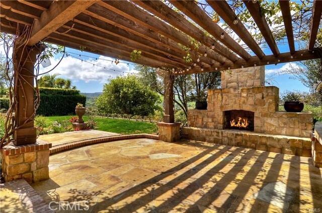 Building Photo - 23 Praire Grass