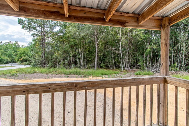 Building Photo - "Charming 2-Bed, 2-Bath Mobile Home Retrea...