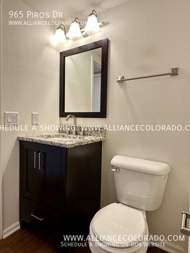 Building Photo - 965 Piros Dr