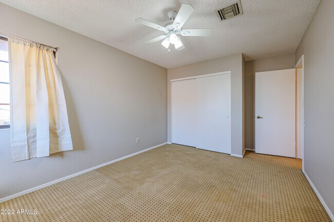 Building Photo - 9067 E Voltaire Dr