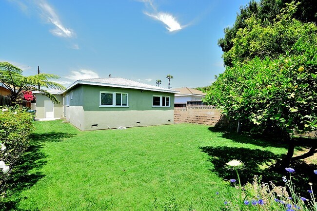 Building Photo - 4710 W 166th St