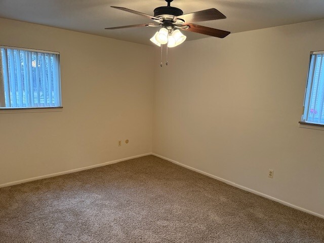 Building Photo - Country Apartments