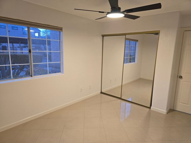 Building Photo - UPGRADED CONDO READY TO MOVE INTO!
