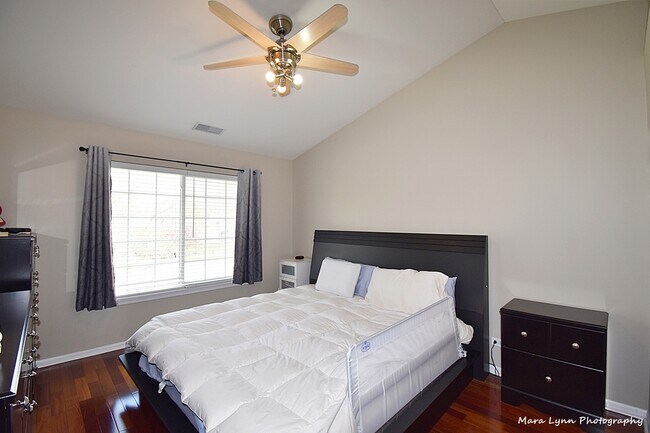 Building Photo - 2402 Wilton Ln