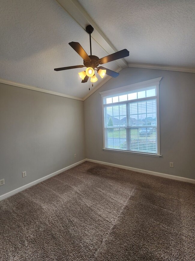 Building Photo - Modern Comfort in Nelson Hill – 3BR/2BA wi...