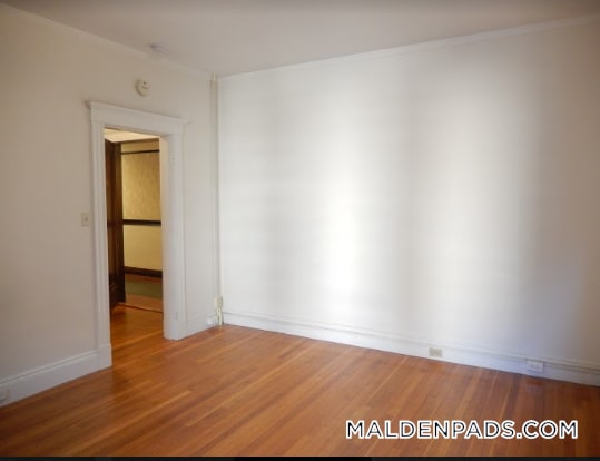 Building Photo - 17-19-19 Washington St S