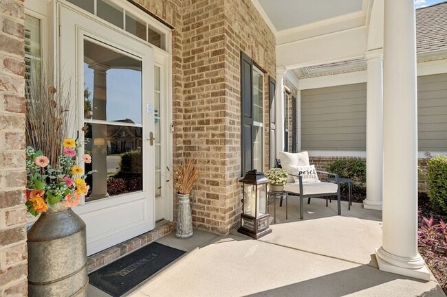 Building Photo - 239 Antebellum Ln