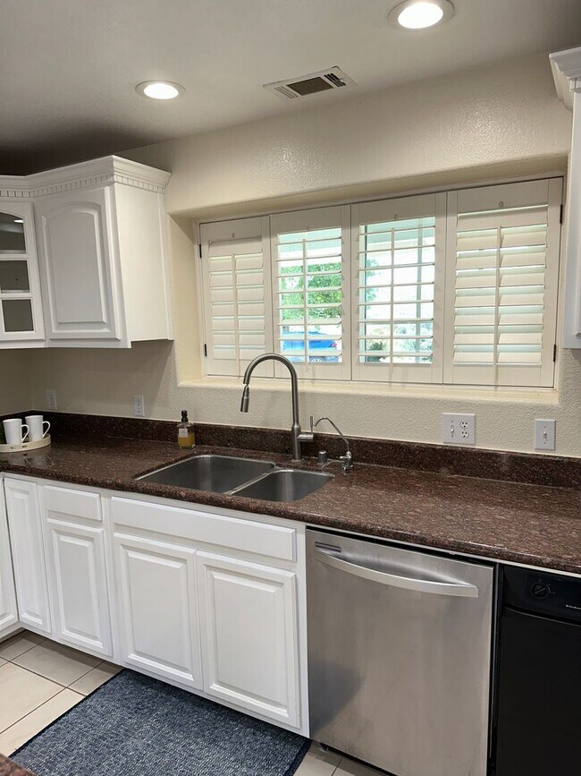 Building Photo - Secluded & Gated 10 Acre Jamul Property w/ 3 Bedroom, 3 Bathroom House and Pond