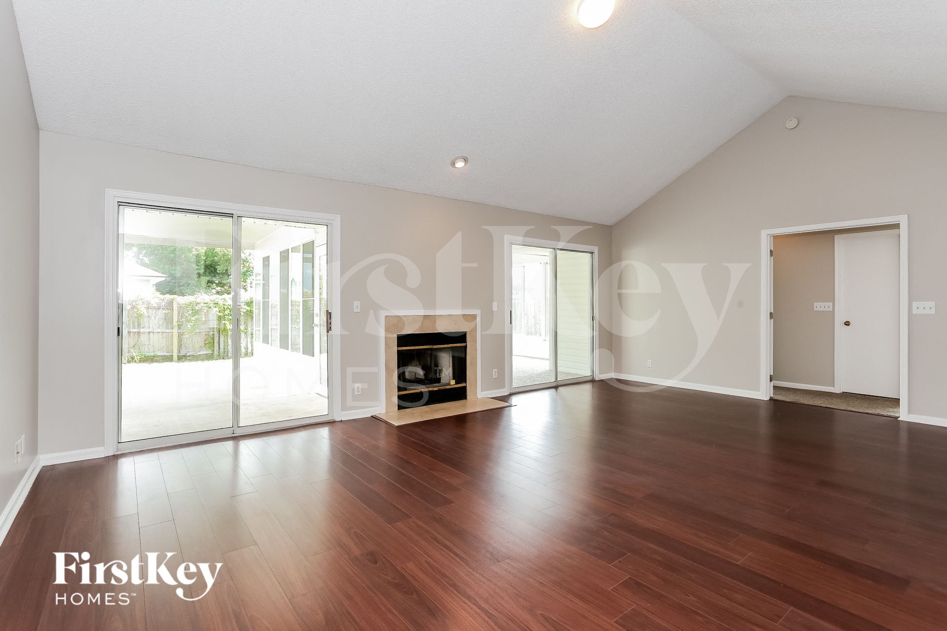 Building Photo - 789 Hickory Lakes Dr E