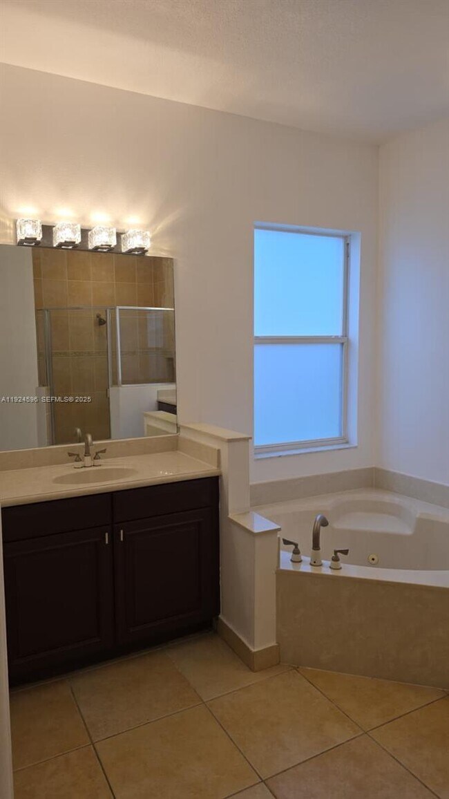 Building Photo - 2802 Quiet Water Trail